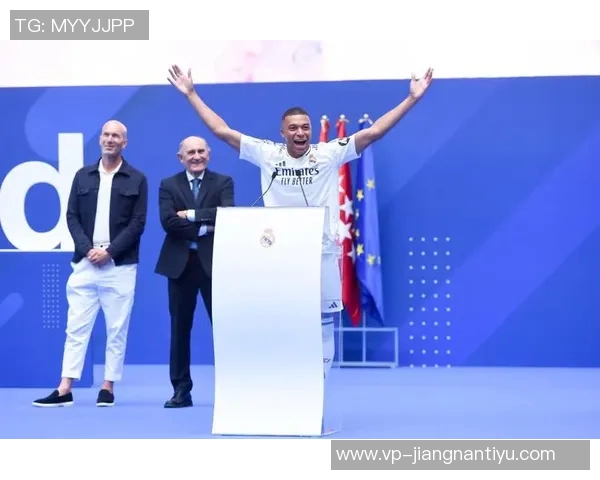 姆巴佩加盟皇马前告知巴黎球迷团体主席其决定引发热议